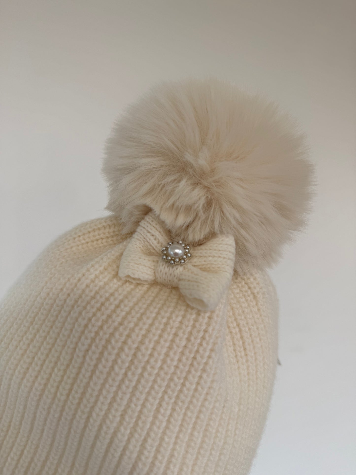 Jamiks Maddie Bow Merino Wool Hat