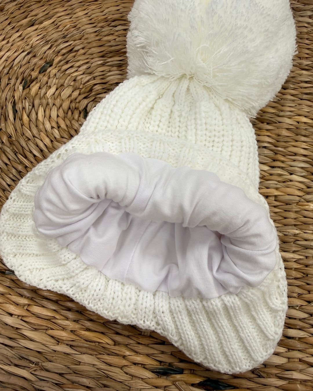 Little Nosh Large Pom Hats