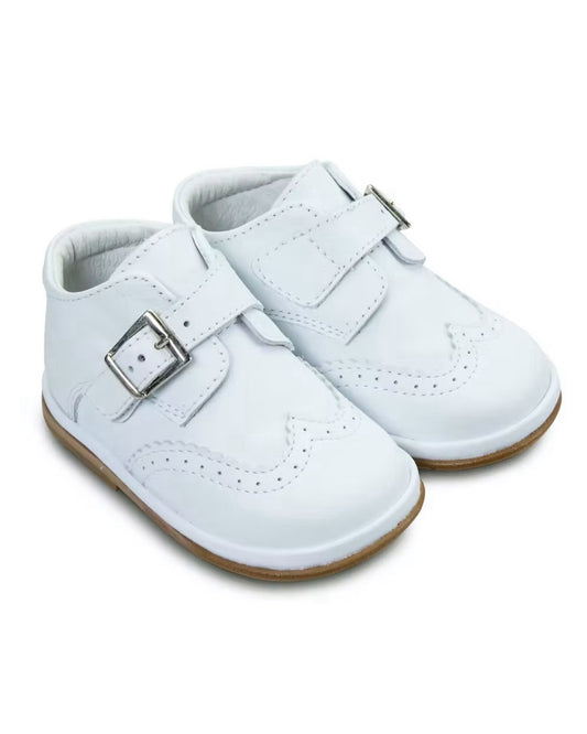 Borboleta Chico Boots featuring 100% leather, classic brogue detailing, buckle fastening, anti-slip sole and a wide G/H fit.