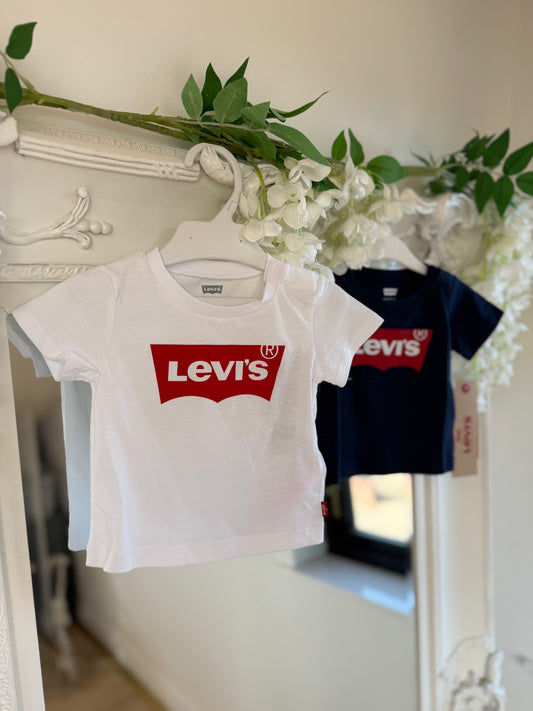 Levi's Classic Batwing Tees
