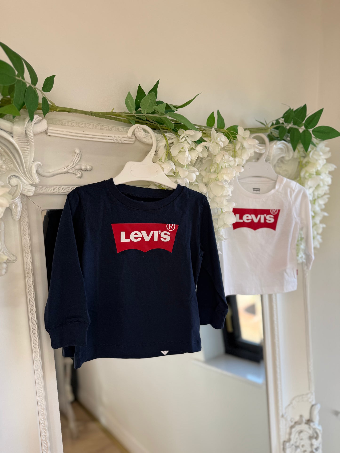 Levi's Classic Batwing Long Sleeve Tee