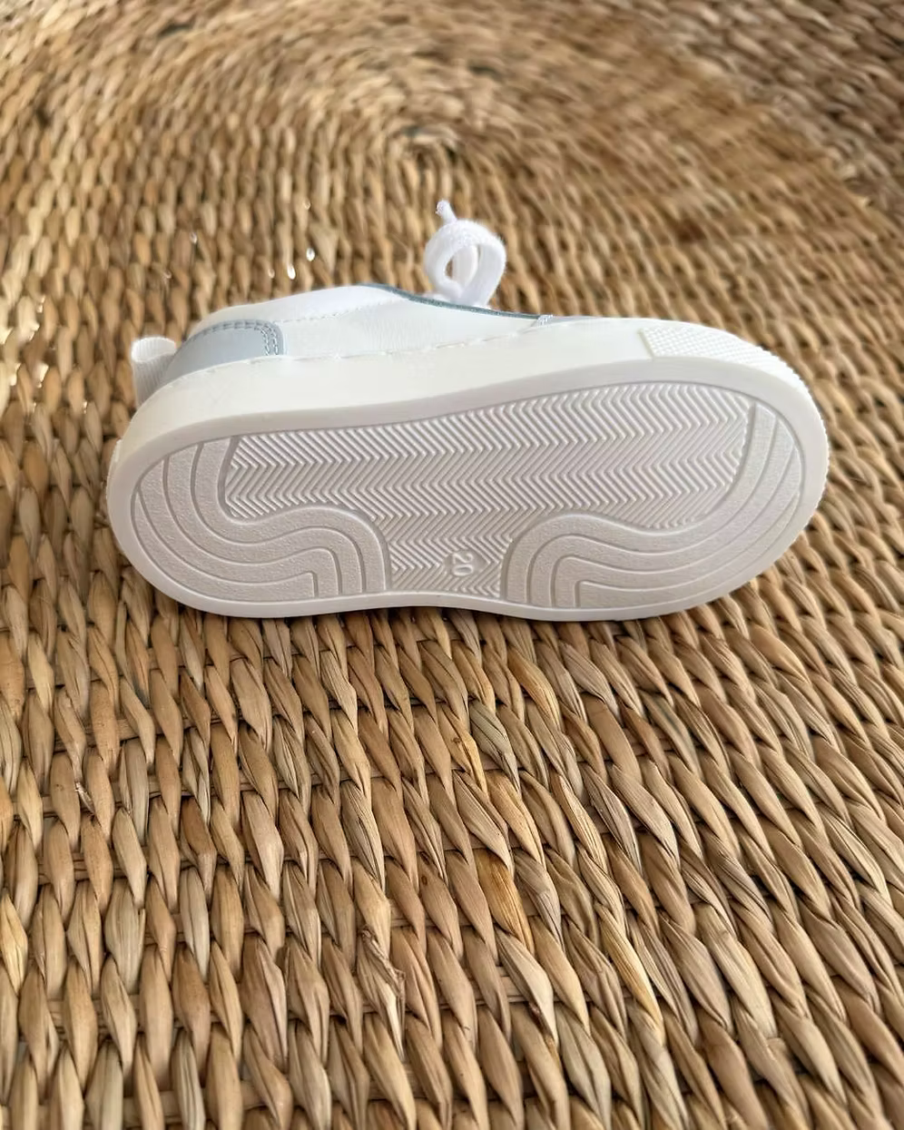 Borboleta Nico Trainers featuring 100% leather, padded ankle collar, cushioned insole, breathable lining and classic everyday design.
