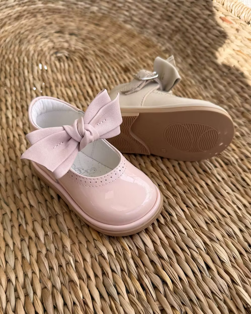 Borboleta Vitoria Shoes featuring leather or patent finish, removable knotted bow, wide G/H fitting and classic traditional styling.