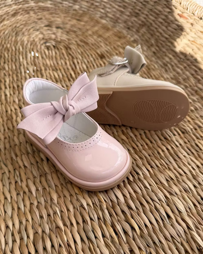 Borboleta Vitoria Shoes featuring leather or patent finish, removable knotted bow, wide G/H fitting and classic traditional styling.