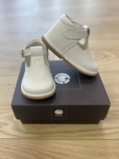 Fofito Oren T-Bar Shoes featuring a classic boys T-bar design, padded collar, cushioned insole and breathable leather lining.