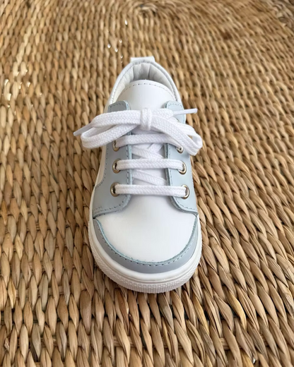 Borboleta Nico Trainers featuring 100% leather, padded ankle collar, cushioned insole, breathable lining and classic everyday design.