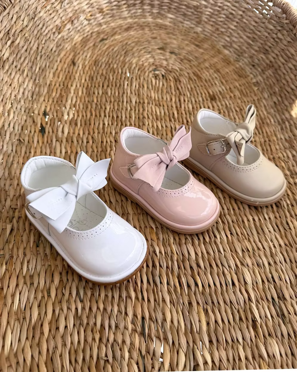 Borboleta Vitoria Shoes featuring leather or patent finish, removable knotted bow, wide G/H fitting and classic traditional styling.